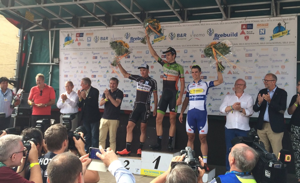 Wout van Aert wint 91ste Schaal Sels na korte solo