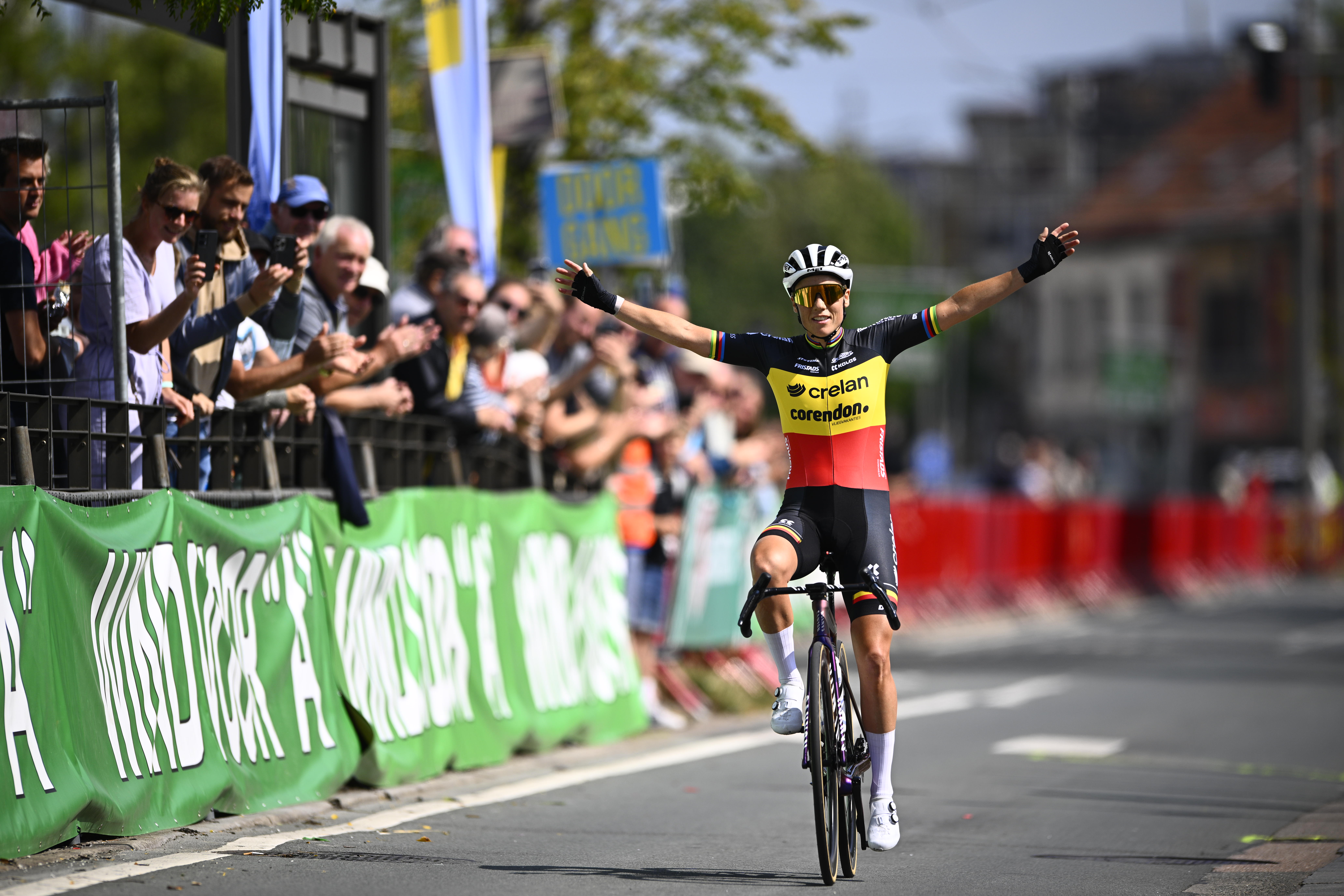 Sanne Cant zwaait af met winst in Schaal Sels Ladies